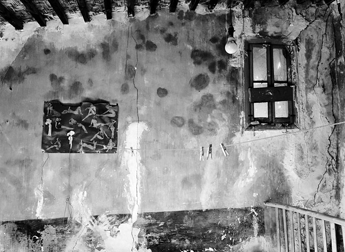 &copy; Thodoris Tzalavras - Nicosia in Dark and White